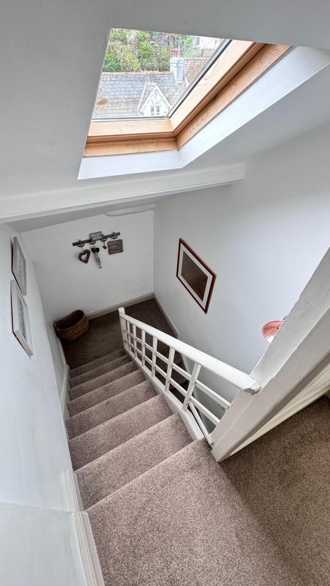Nancie'S Place - Dartmouth Town Center With Private Parking - A Traditional Georgian Private Duplex Apartment - Beautifully Refurbished - Two Bedrooms, Bathroom, Kitchen And Lounge Diner 外观 照片